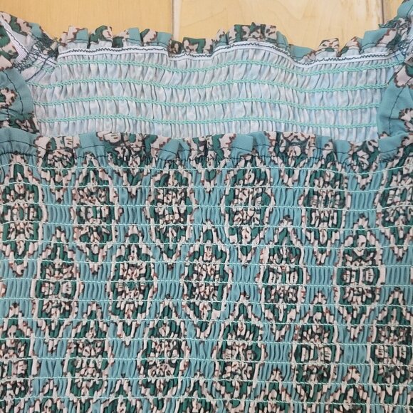 Commence Smocked Puff Sleeve Top | Size S | NWT - Picture 4 of 7